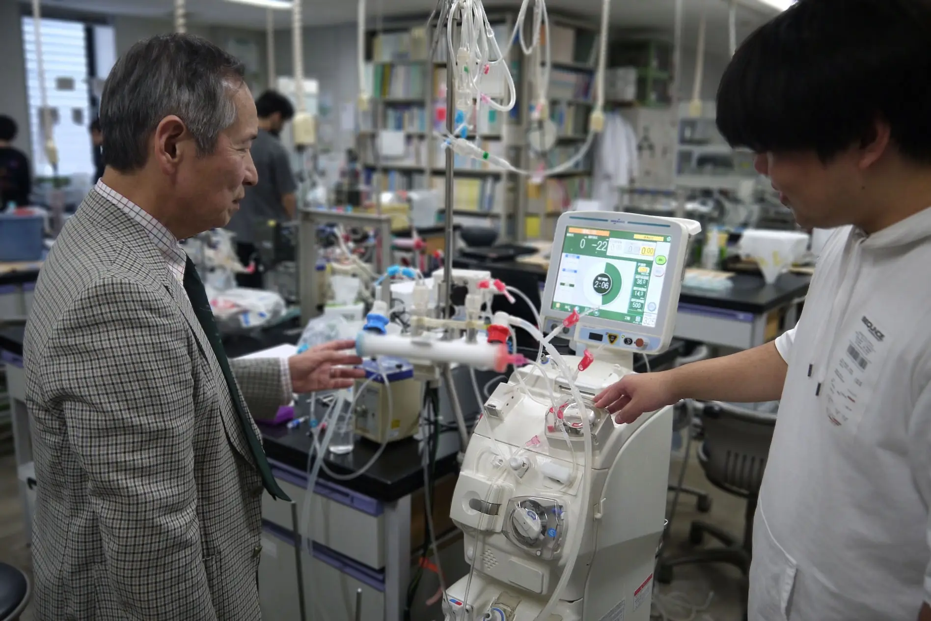 山下明泰先生の研究室の様子