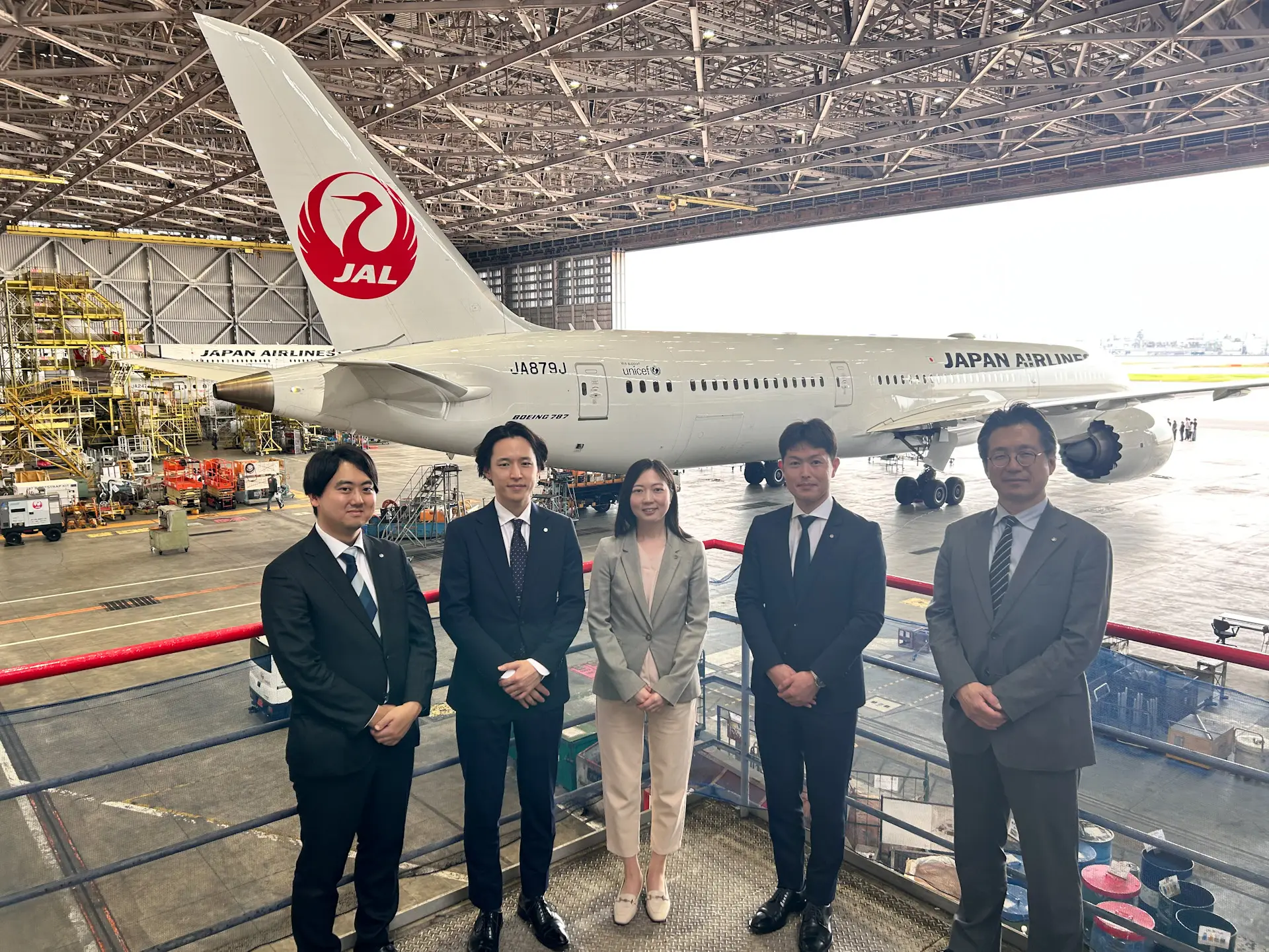 【日本航空×日機装＃1】2050年の空の脱炭素へ、航空業界を牽引するJALの取り組み