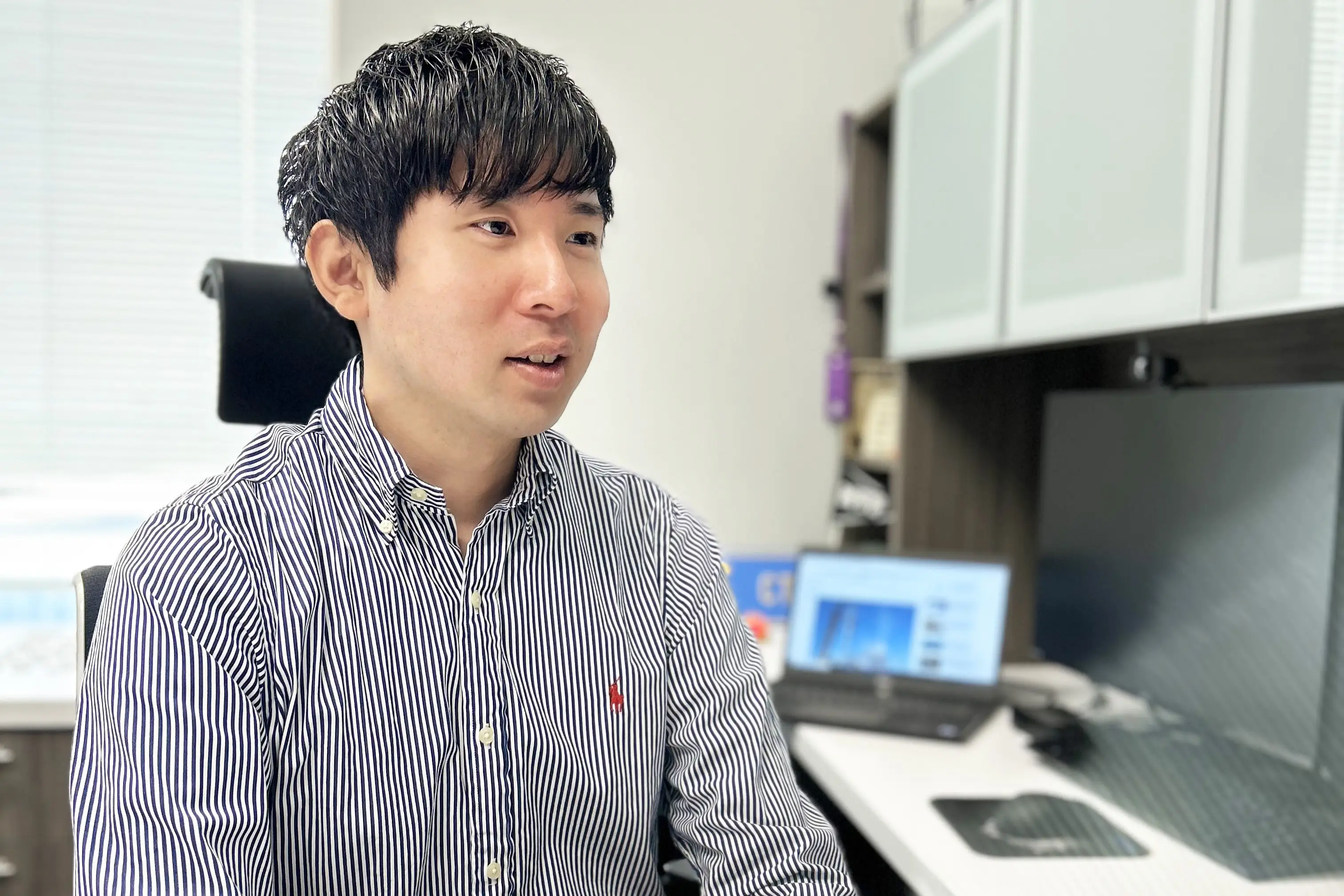 インタビューに応える日機装・坂さん