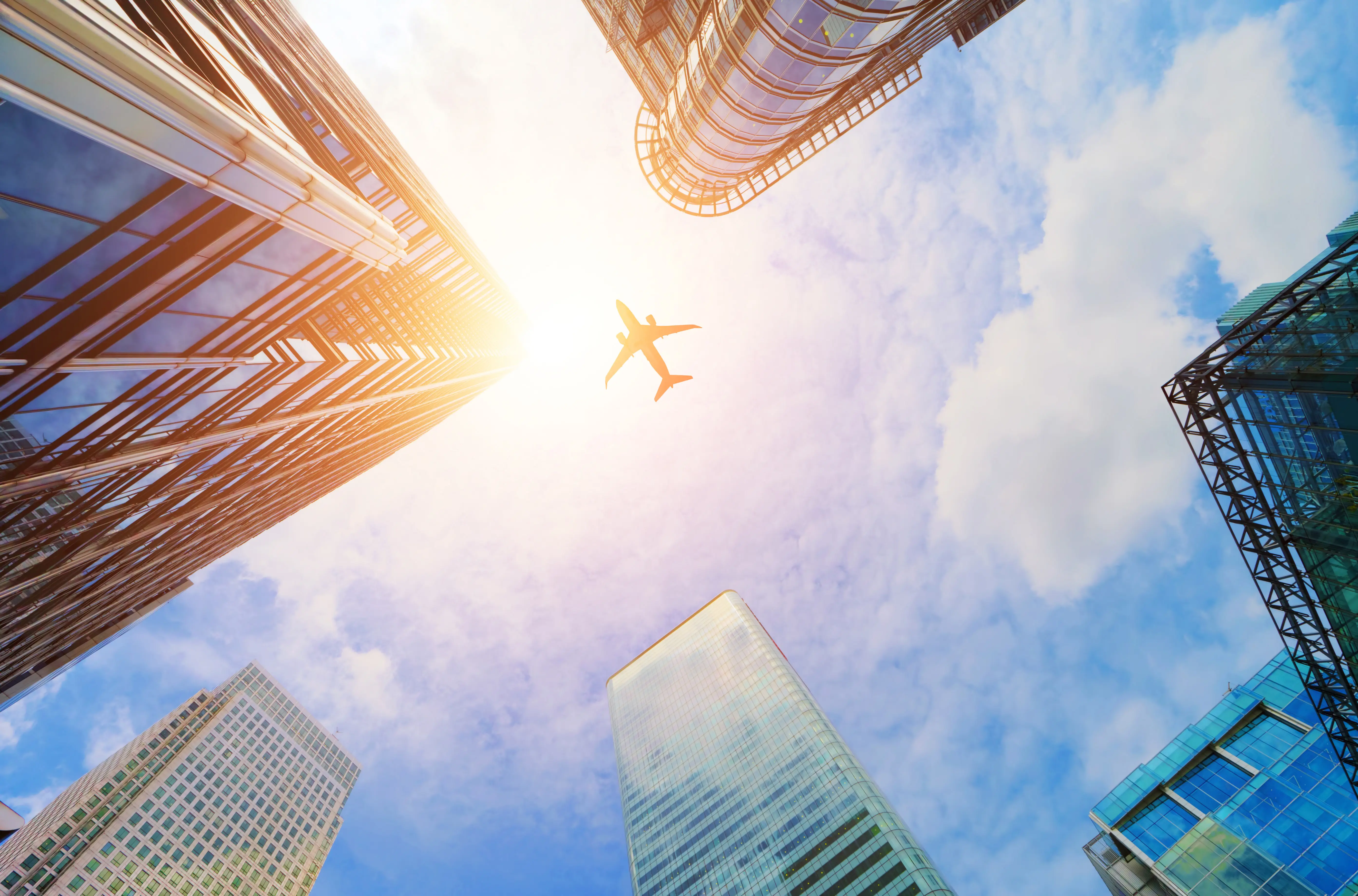日機装の技術を世界へ。グローバルに活躍する社員を追った記事3選